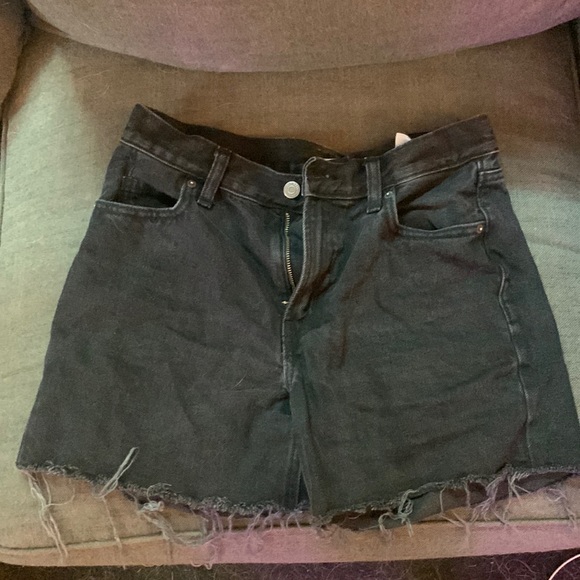 Black denim shorts size 2 - Picture 1 of 4
